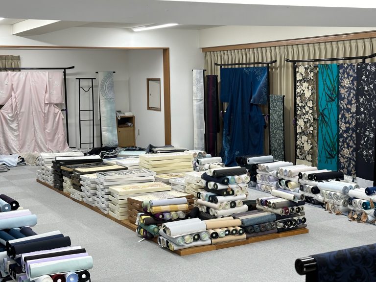 株式会社　一彰